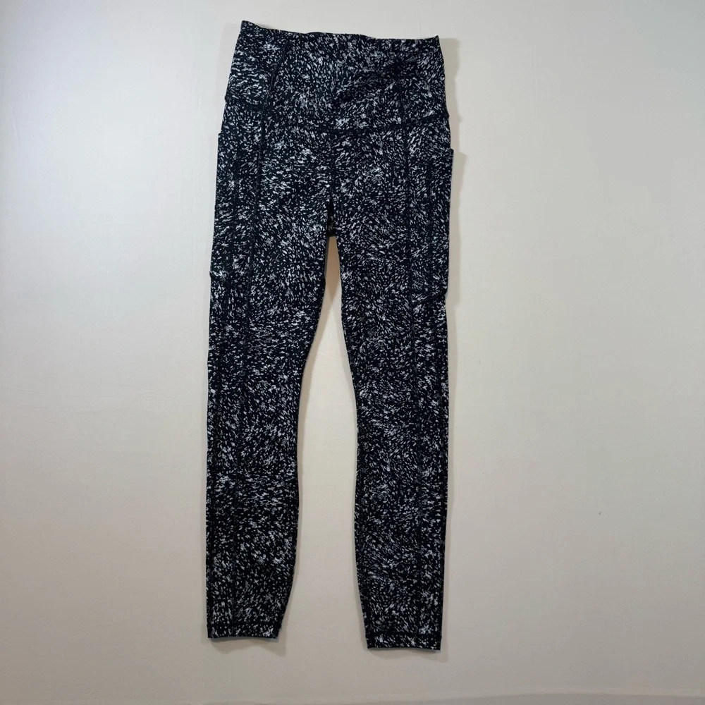 Athleta Ultimate Stash 7/8 Leggings XS‎ Black Storm Texture High Rise - Picture 2 of 7